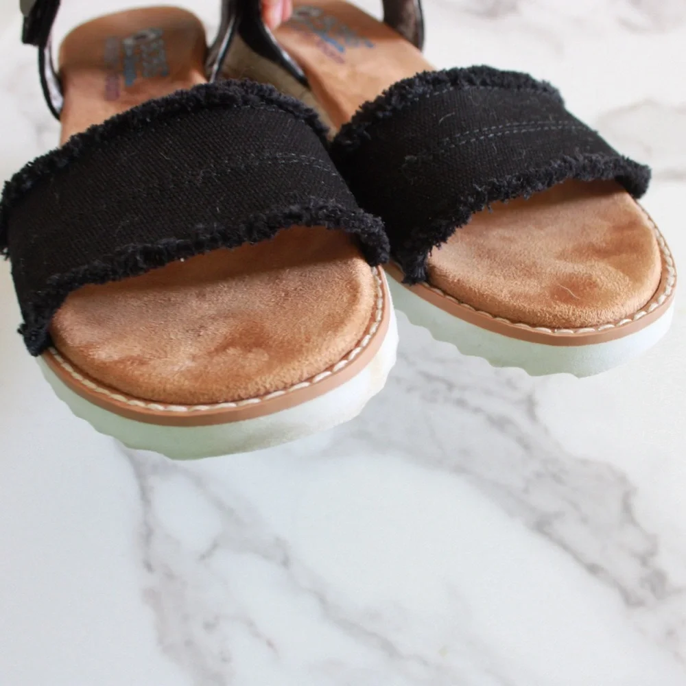 Bobs Adobe Princess Desert Kiss Wedge Sandals